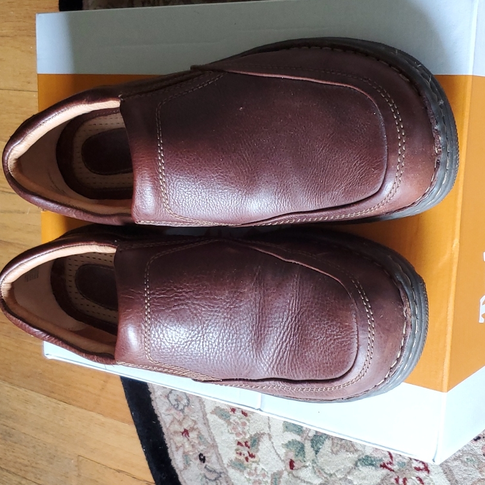 Men's Born brown leather slip-on shoes, 11 1/2 M